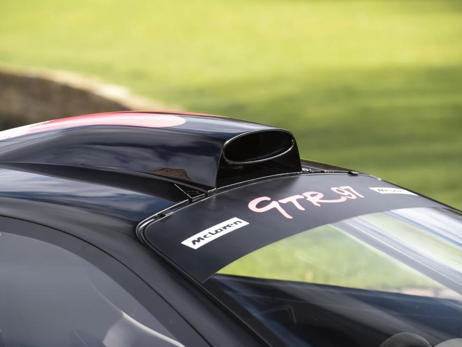 Детали экстерьера McLaren F1 GTR Longtail (19R) 1996 года  (фото 2 из 42)